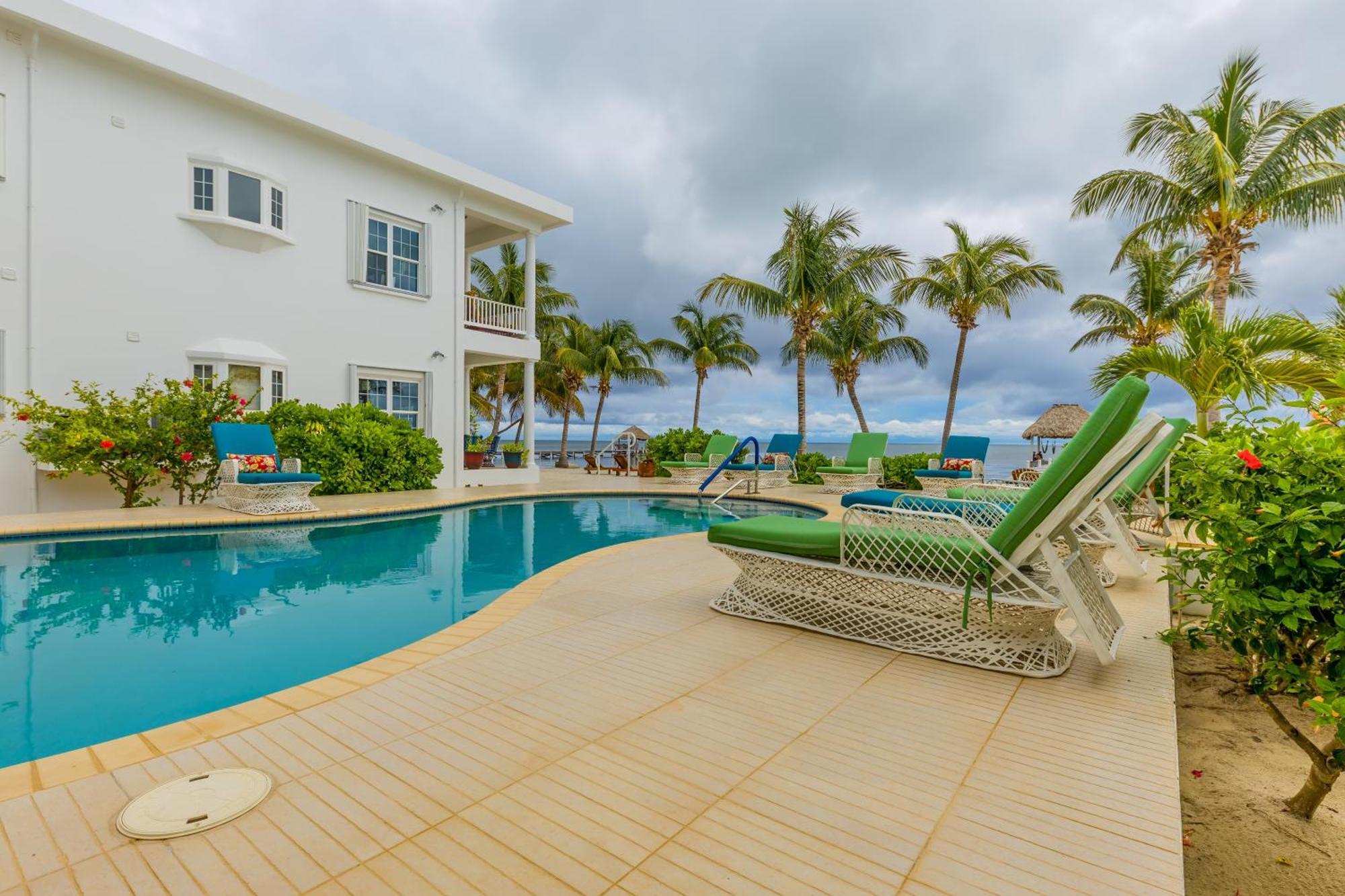 Tara Del Sol Resort San Pedro  Εξωτερικό φωτογραφία